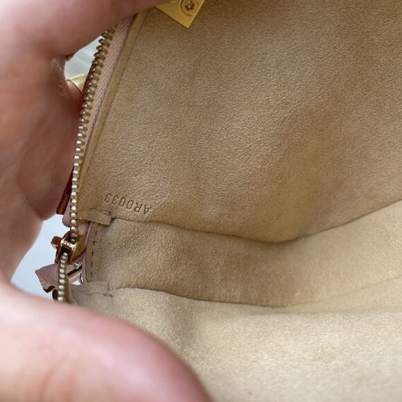 🌸SOLD🌸Louis Vuitton Vintage Pink Monogram Cherry Blossom Pochette Accessories - Picture 15 of 16